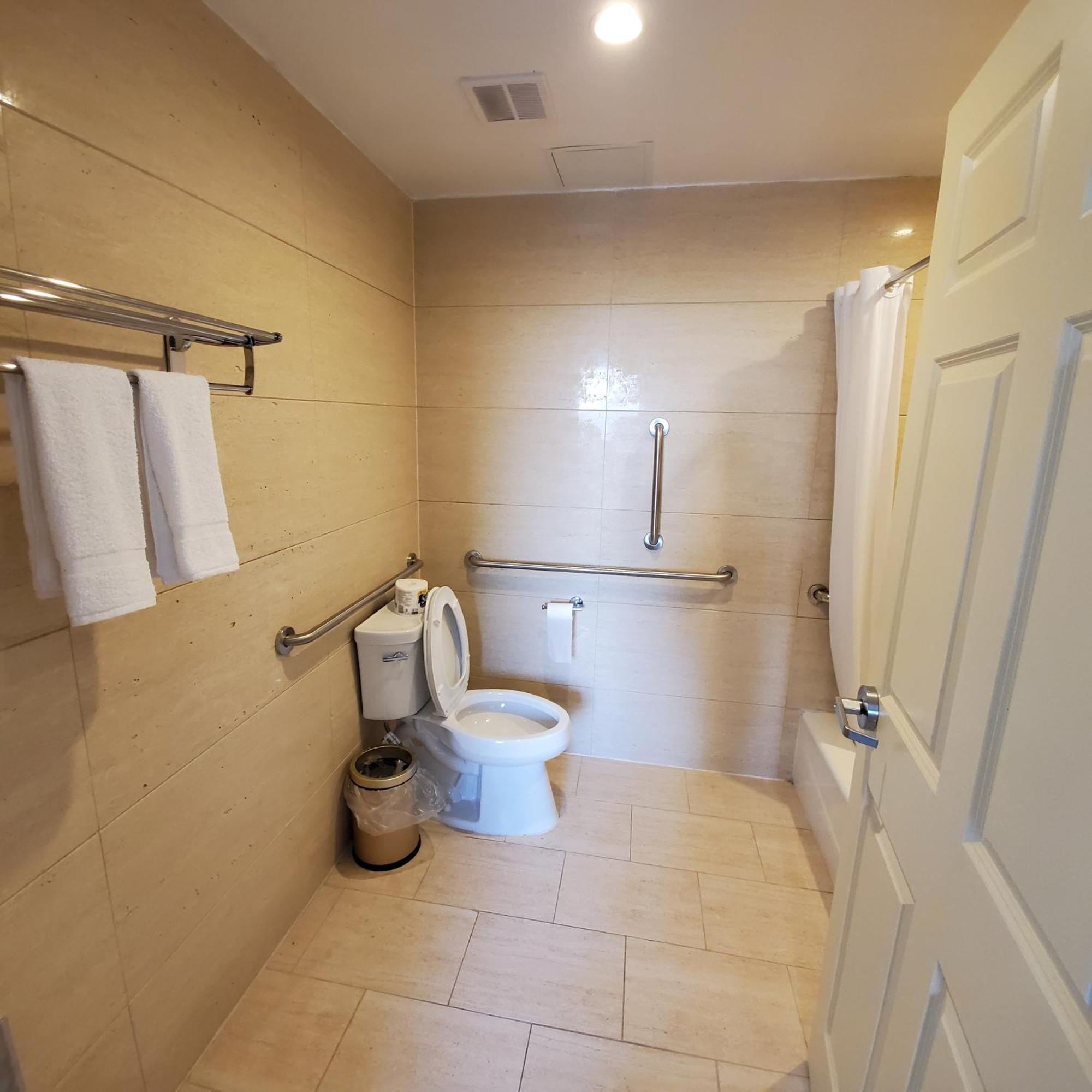 Mayfair Inn And Suites نيو يورك المظهر الخارجي الصورة