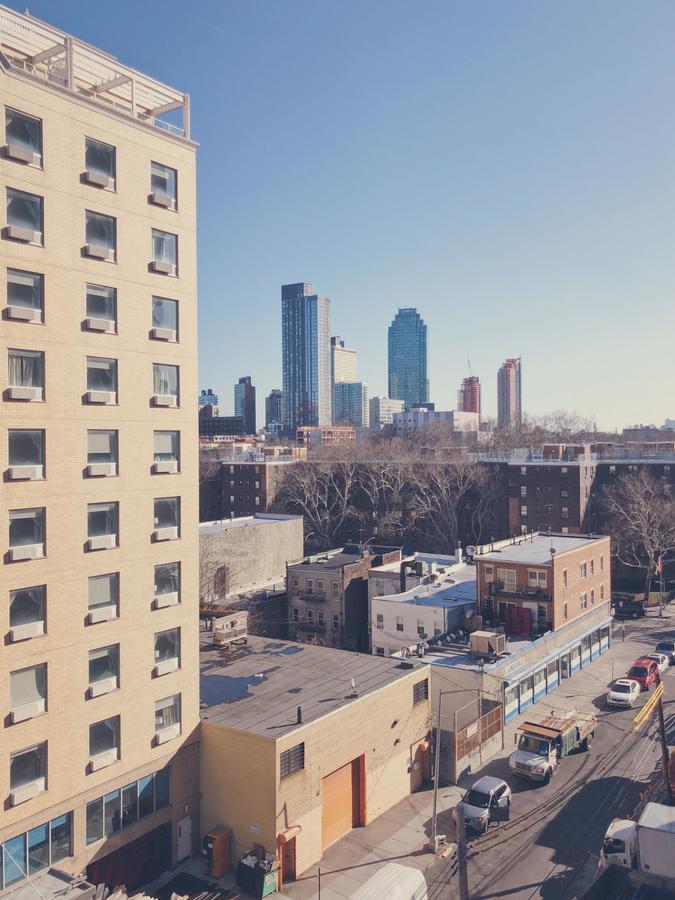 Mayfair Inn And Suites نيو يورك المظهر الخارجي الصورة