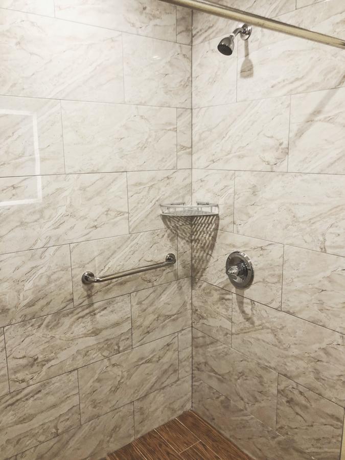 Mayfair Inn And Suites نيو يورك المظهر الخارجي الصورة