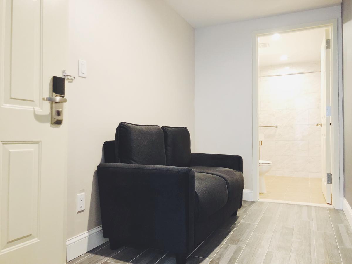 Mayfair Inn And Suites نيو يورك المظهر الخارجي الصورة