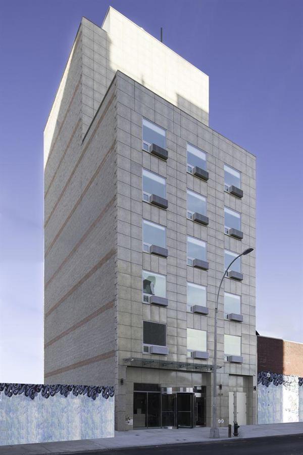 Mayfair Inn And Suites نيو يورك المظهر الخارجي الصورة